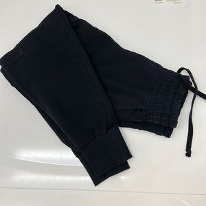 Fabletics, XS Cargo black sweatpants joggers